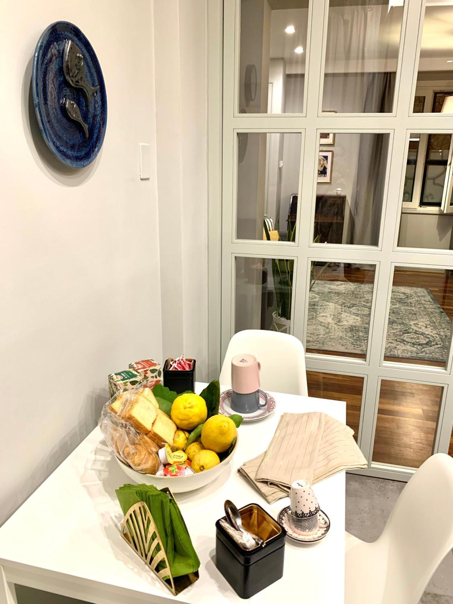 Maison Barbuti Salerno Exteriör bild